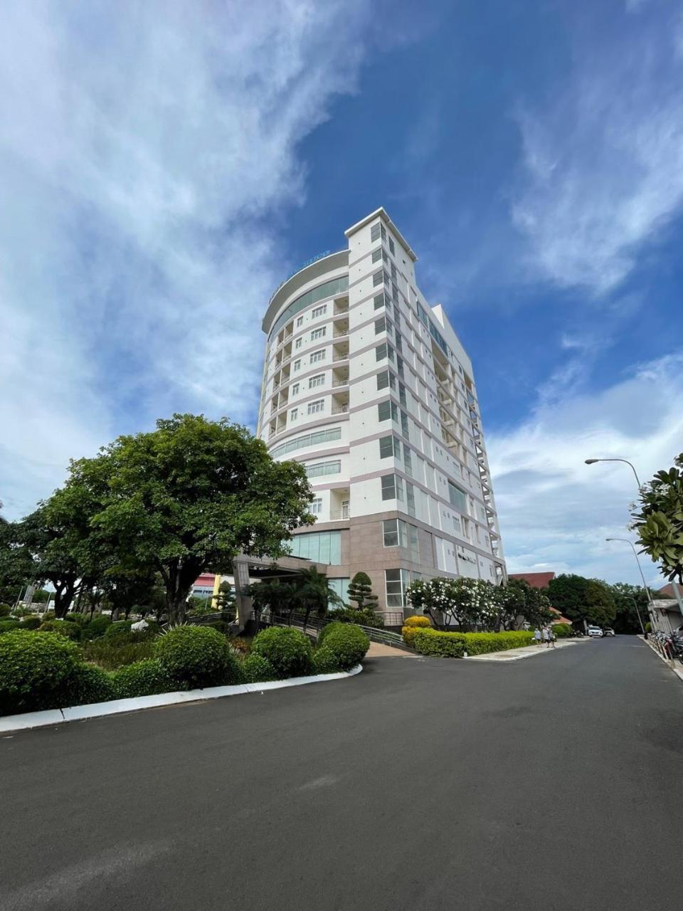 Dakruco Hotel Буонметхуот Экстерьер фото